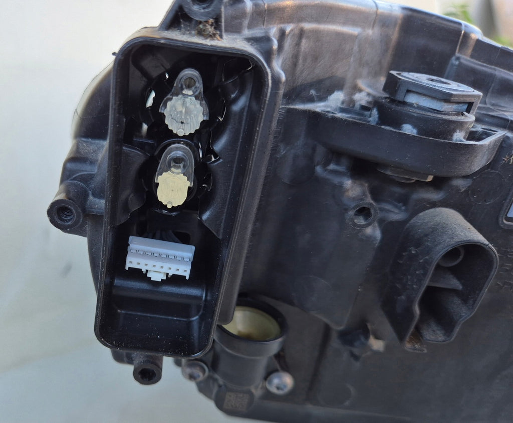 Frontscheinwerfer Skoda Superb III 3V1941016D LED Ein Stück (Rechts oder Links)