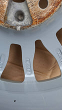 Load image into Gallery viewer, 1x Alufelge 15 Zoll 6.0" 4x98 35ET Silber 51906889 51939106 51850255 Fiat 500 FEL8482836059js