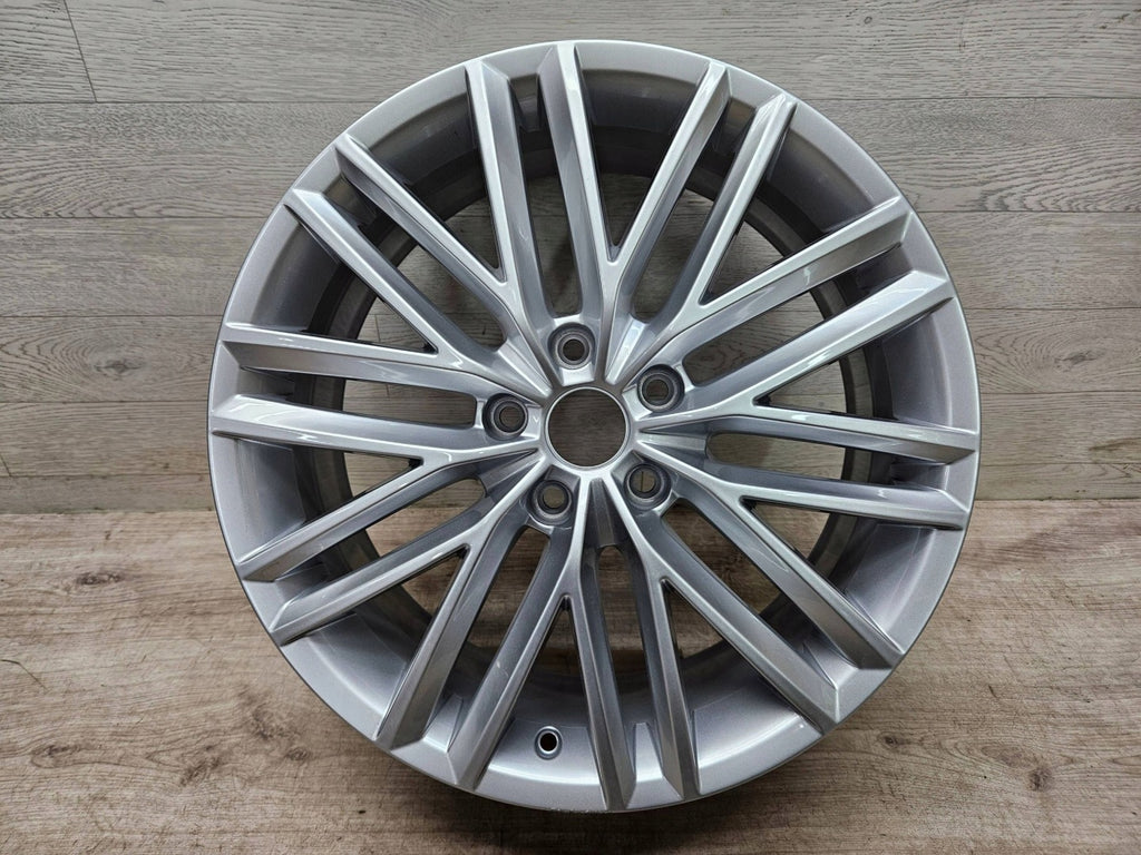 1x Alufelge 18 Zoll 7.0" 5x112 45ET Glanz Silber 575601025D Seat Ateca Rim Wheel FEL3626156862ng