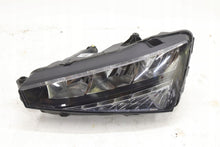 Laden Sie das Bild in den Galerie-Viewer, Frontscheinwerfer Skoda Scala 657941015 Laser Links Scheinwerfer Headlight SCH4688102821cv