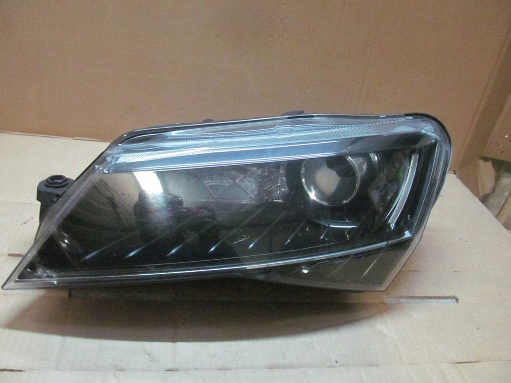 Frontscheinwerfer Skoda Superb III 3V1941015B Xenon Links Scheinwerfer Headlight