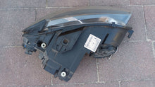 Laden Sie das Bild in den Galerie-Viewer, Frontscheinwerfer Audi A3 8P0941003R Xenon Links Scheinwerfer Headlight SCH8461864012ig