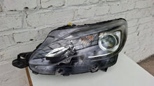Laden Sie das Bild in den Galerie-Viewer, Frontscheinwerfer Peugeot 2008 I 9825313980 Links Scheinwerfer Headlight