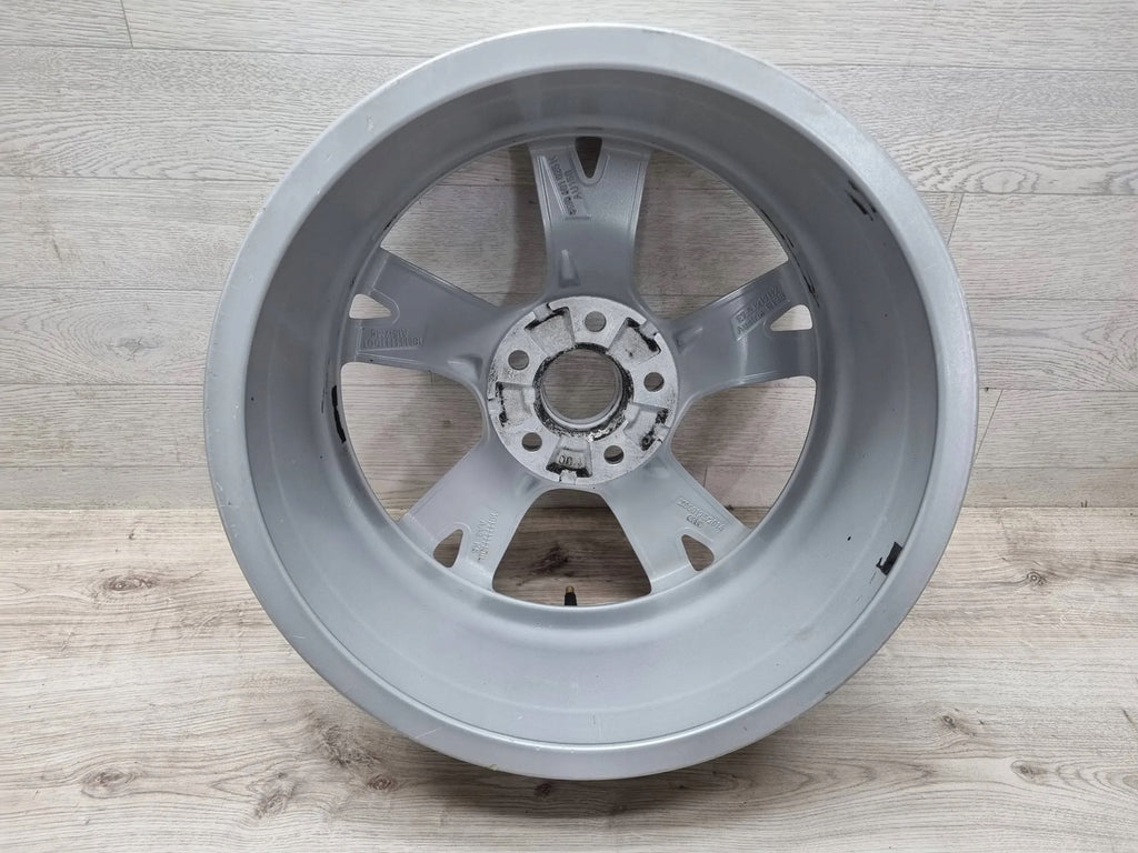 1x Alufelge 17 Zoll 8W0601025K Audi A4 Rim Wheel