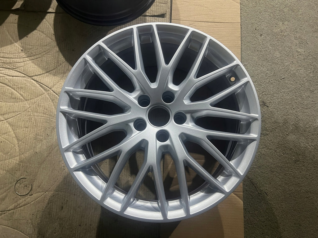 1x Alufelge 19 Zoll 8.5" 5x112 43ET Glanz Silber 4G9601025K Audi Rim Wheel