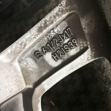 Laden Sie das Bild in den Galerie-Viewer, 1x Alufelge 17 Zoll 6.5" 5x120 39ET Glanz 6856076 BMW X1 F48 Rim Wheel FEL9470049054de