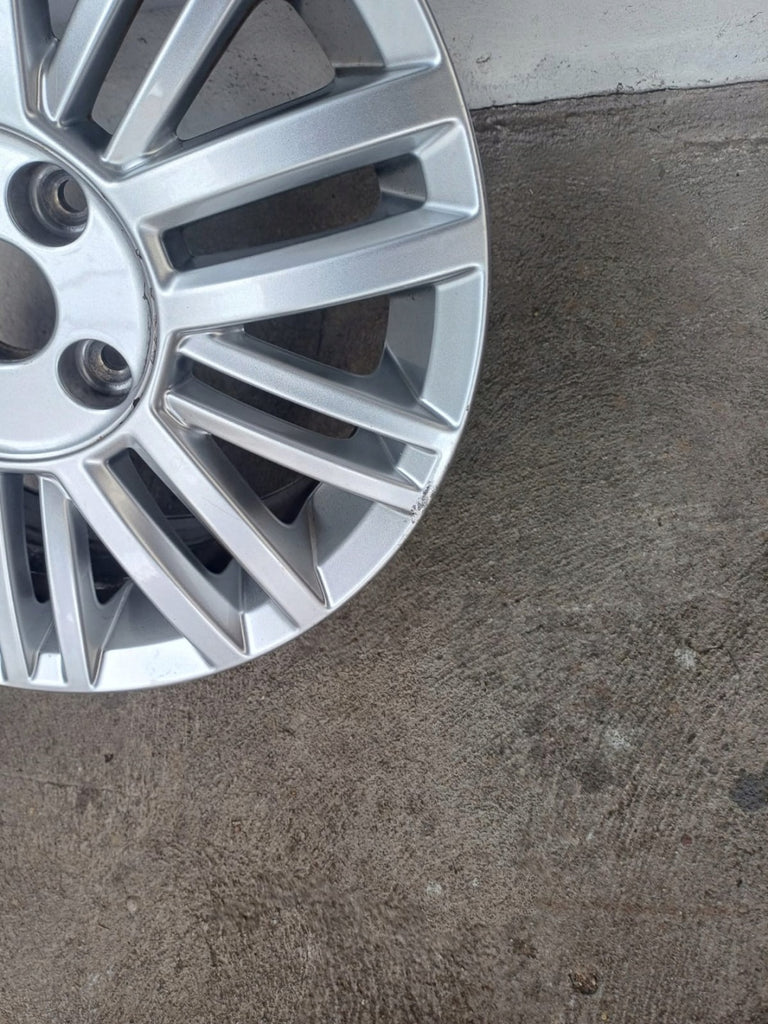 1x Alufelge 15 Zoll 5.5" 4x100 41ET 1S0601025CD VW Up Rim Wheel FEL6419362620yh