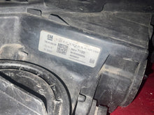 Laden Sie das Bild in den Galerie-Viewer, Frontscheinwerfer Opel Astra 39047199 Rechts Scheinwerfer Headlight SCH5035188810ey