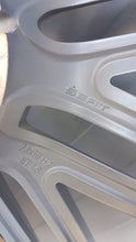Laden Sie das Bild in den Galerie-Viewer, 1x Alufelge 18 Zoll 7.0" 5x112 45ET 575601025D Seat Ateca Rim Wheel FEL2814621080ga