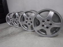 Laden Sie das Bild in den Galerie-Viewer, 4x Alufelge 15 Zoll 6.5" 5x112 40ET KBA44882 Audi Rim Wheel FEL3460670555cp
