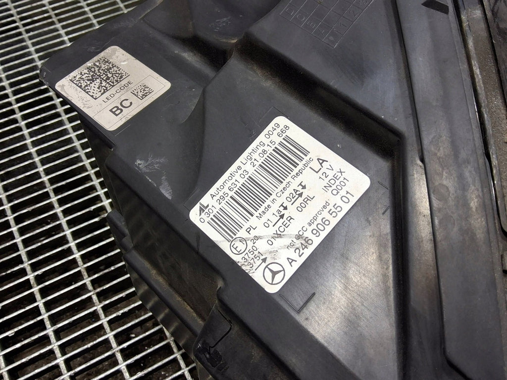 Frontscheinwerfer Mercedes-Benz W246 W242 A2469065501 Links Headlight SCH4704127259ee