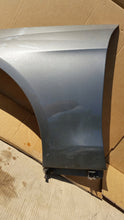 Laden Sie das Bild in den Galerie-Viewer, Kotflügel Mercedes-Benz W212 Vorne Links