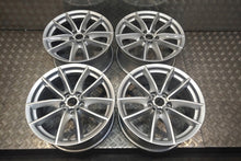Laden Sie das Bild in den Galerie-Viewer, 4x Alufelge 18 Zoll 8.5" 5x112 44ET Glanz Silber 6880684 BMW X5 G05 G06 FEL1369618479cn