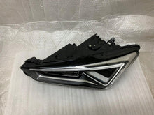 Load image into Gallery viewer, Frontscheinwerfer Seat Tarraco 5FJ941007F LED Links Scheinwerfer Headlight