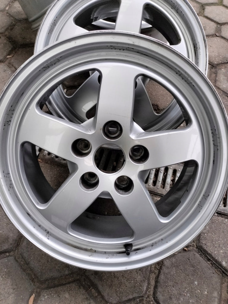 4x Alufelge 16 Zoll 7.0" 5x112 35ET Glanz Silber 8W0601025 Audi Rim Wheel FEL5377095885kq