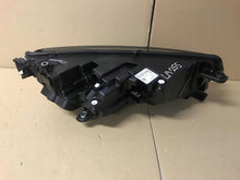 Laden Sie das Bild in den Galerie-Viewer, Frontscheinwerfer Skoda Octavia IV 5E4941015A Ein Stück (Rechts oder Links) SCH2177233483aw