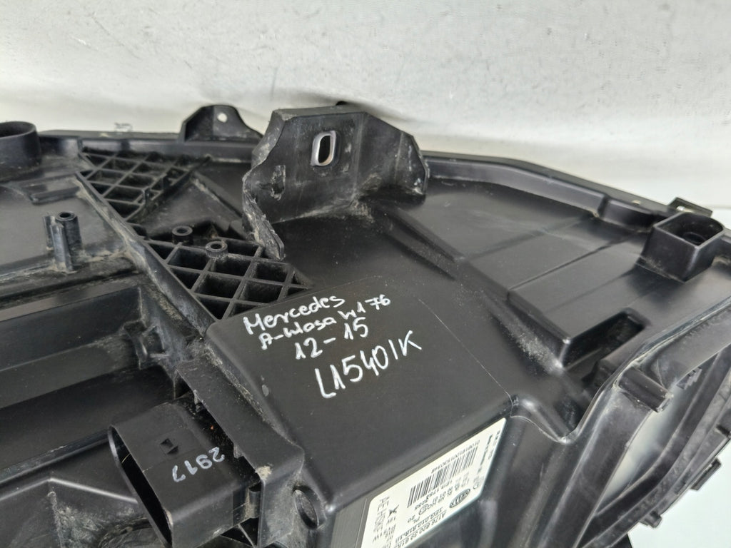 Frontscheinwerfer Mercedes-Benz W176 A1768203961 Rechts Scheinwerfer Headlight SCH8919538916av