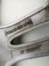 Load image into Gallery viewer, 1x Alufelge 18 Zoll 9.0" 5x120 42ET Glanz Silber 7848388 BMW F34 Rim Wheel FEL1387826867lz