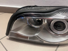 Load image into Gallery viewer, Frontscheinwerfer Volvo Xc90 I 31111845 Xenon Links Scheinwerfer Headlight SCH9133946968ha