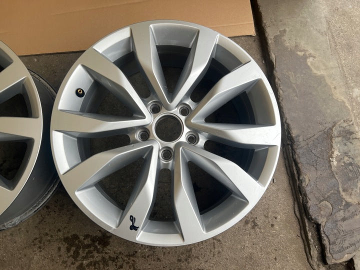 1x Alufelge 17 Zoll 7.0" 5x112 43ET 5C0601025CH VW New Beetle Rim Wheel FEL4502280749kv
