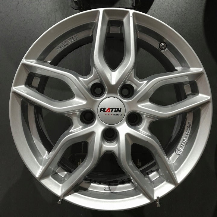 4x Alufelge 16 Zoll 6.5" 5x112 33ET Glanz Silber KBA50154 Audi Q3 Rim Wheel FEL5097724389ax