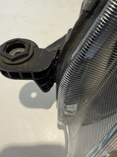 Load image into Gallery viewer, Frontscheinwerfer Skoda Octavia III 5E1941015 Links Scheinwerfer Headlight SCH7169451554gj