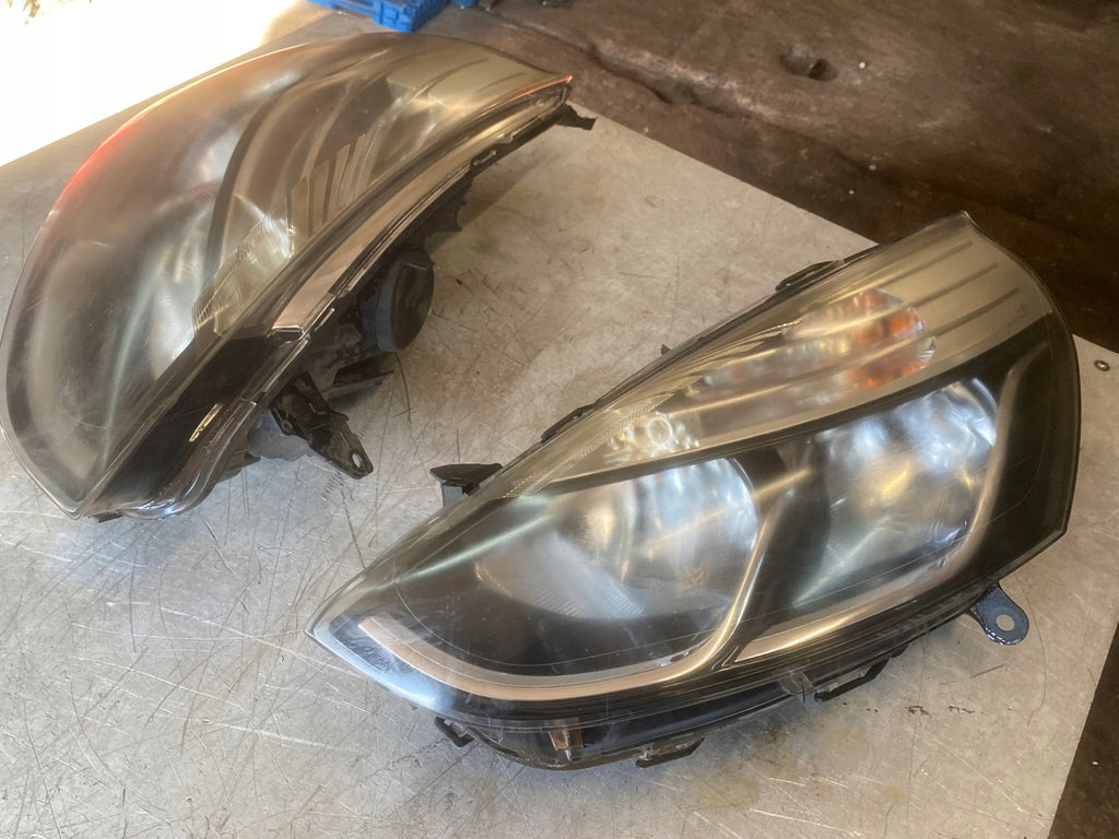 Frontscheinwerfer Renault Clio IV 260102796R 260601850R Rechts oder Links SCH1127119374fr