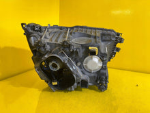 Laden Sie das Bild in den Galerie-Viewer, Frontscheinwerfer Mercedes-Benz A9618207661 Xenon Links Scheinwerfer Headlight SCH2106945597bj