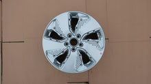 Load image into Gallery viewer, 1x Alufelge 17 Zoll 7.0" 4x114.3 50ET 52910-K4000 Hyundai Kona Rim Wheel FEL9951537299el