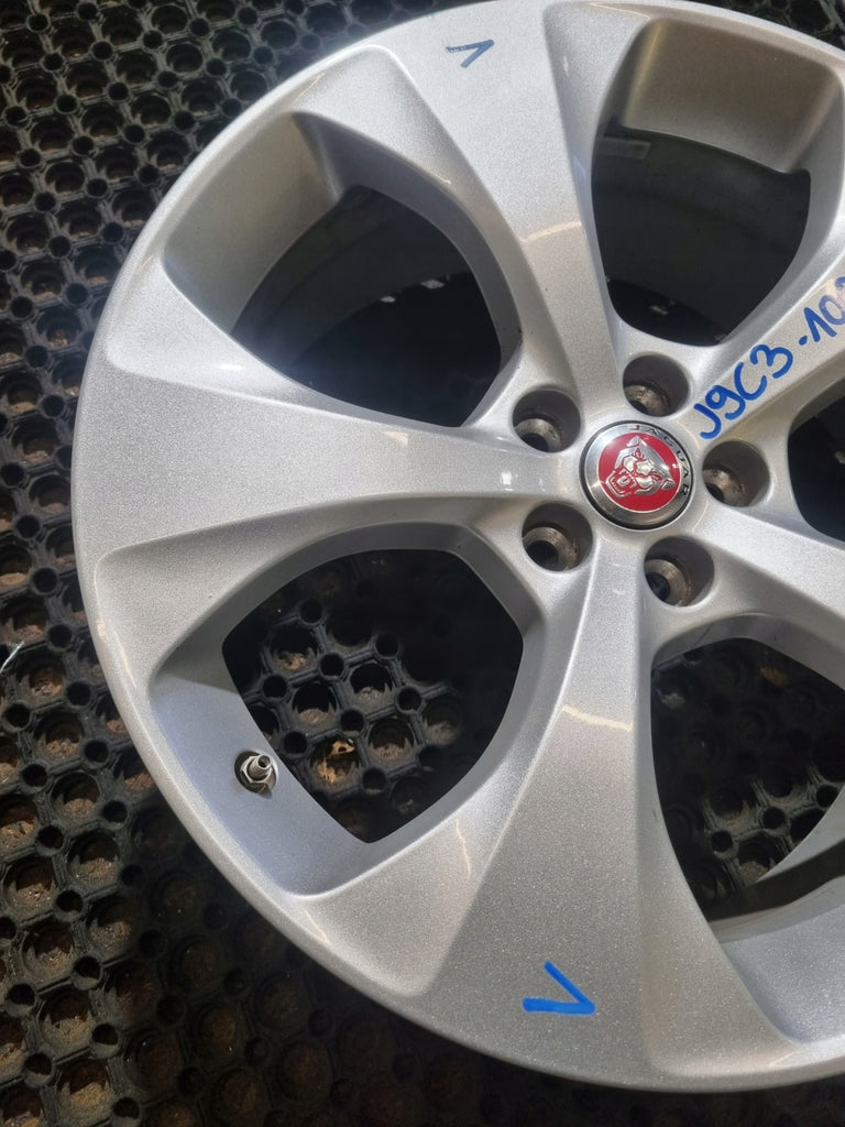 1x Alufelge 20 Zoll 8.0" 5x120 J9C31007SA Jaguar Rim Wheel FEL4882759700aj