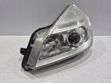 Laden Sie das Bild in den Galerie-Viewer, Frontscheinwerfer Renault Espace IV 260603224R 89904975 Xenon Links Headlight SCH3897511467kv