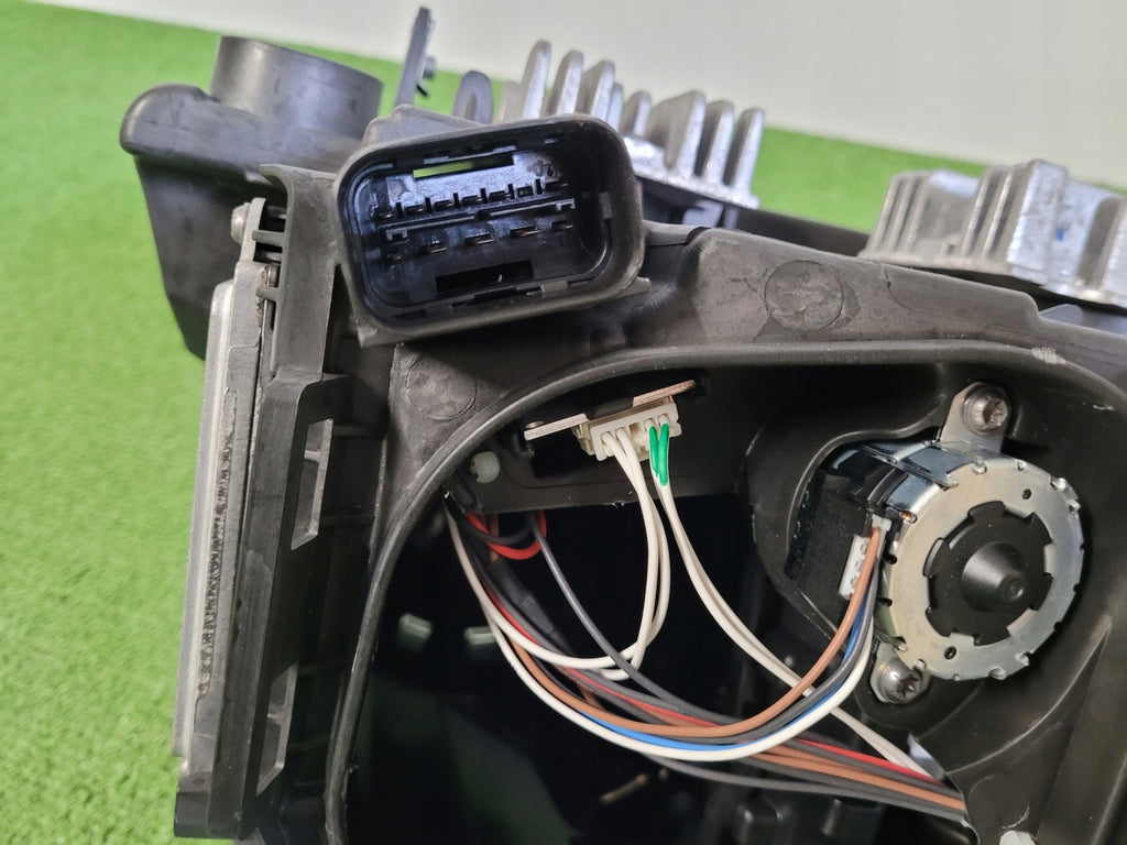 Frontscheinwerfer BMW X1 E84 7290239 Xenon Links Scheinwerfer Headlight SCH3320119127jn