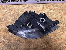 Load image into Gallery viewer, Frontscheinwerfer BMW 5 F11 F10 7317131-05 Xenon Links Scheinwerfer Headlight SCH2869898890qc