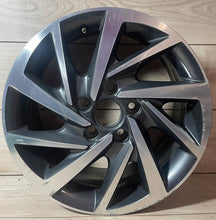 Laden Sie das Bild in den Galerie-Viewer, 1x Alufelge 16 Zoll 6.5" 5x112 5TA601025K 5TA601025L VW Touran Rim Wheel FEL6348259831yo