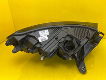 Laden Sie das Bild in den Galerie-Viewer, Frontscheinwerfer Skoda Enyaq IV 5LB941015A LED Links Scheinwerfer Headlight SCH9998642088qs