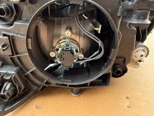 Laden Sie das Bild in den Galerie-Viewer, Frontscheinwerfer Mercedes-Benz W247 A2479067600 Rechts Scheinwerfer Headlight SCH4998036632ky