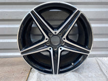 Laden Sie das Bild in den Galerie-Viewer, 1x Alufelge 18 Zoll 9.0&quot; 5x112 Glanz A2134011900 Mercedes-Benz W213 Rim Wheel