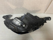 Laden Sie das Bild in den Galerie-Viewer, Frontscheinwerfer Peugeot 208 II 73313327 Full LED Links Scheinwerfer Headlight SCH2903108737vb