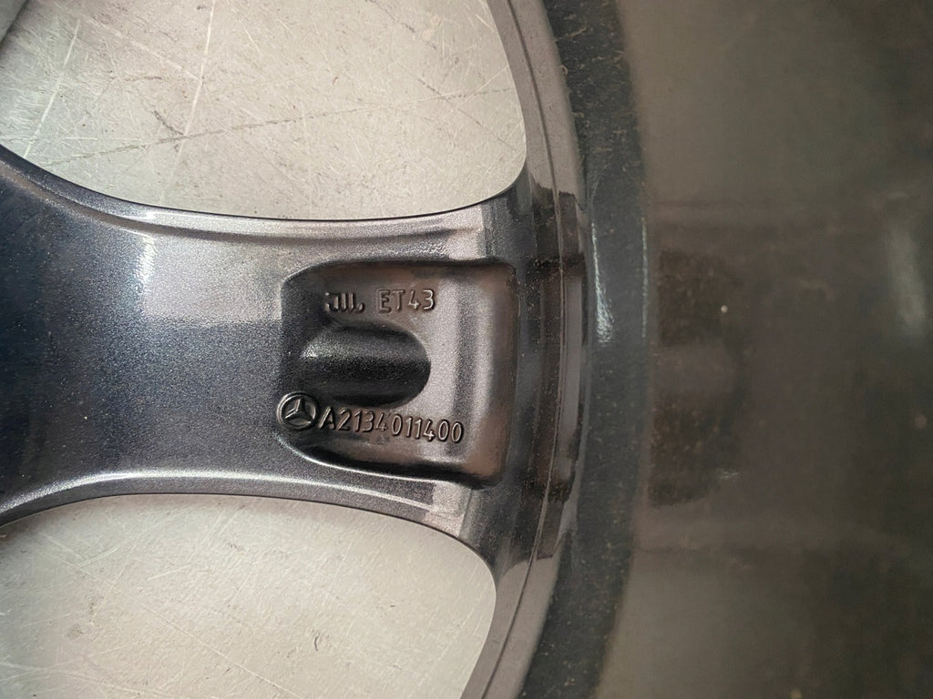 1x Alufelge 18 Zoll 8.0" 5x112 43ET A213011400 Mercedes-Benz W213 Rim Wheel