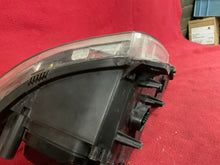 Laden Sie das Bild in den Galerie-Viewer, Frontscheinwerfer Opel Vectra C 93171433 Xenon Rechts Scheinwerfer Headlight SCH8863583723xs