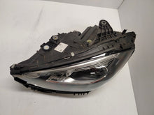 Laden Sie das Bild in den Galerie-Viewer, Frontscheinwerfer Mercedes-Benz W206 A2069064703 A2069064803 Ein Satz Headlight SCH4136865828be