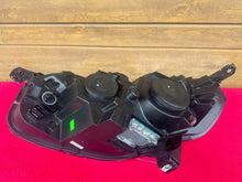 Laden Sie das Bild in den Galerie-Viewer, Frontscheinwerfer Toyota Proace 9808237480-00 Xenon Rechts Headlight SCH7577588969ur