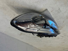 Laden Sie das Bild in den Galerie-Viewer, Frontscheinwerfer Volvo C30 31299752 Links Scheinwerfer Headlight SCH6628831255ti