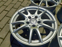 Laden Sie das Bild in den Galerie-Viewer, 4x Alufelge 16 Zoll 6.5" 5x112 49ET Glanz Silber A2464010800 Mercedes-Benz FEL4824192446kd