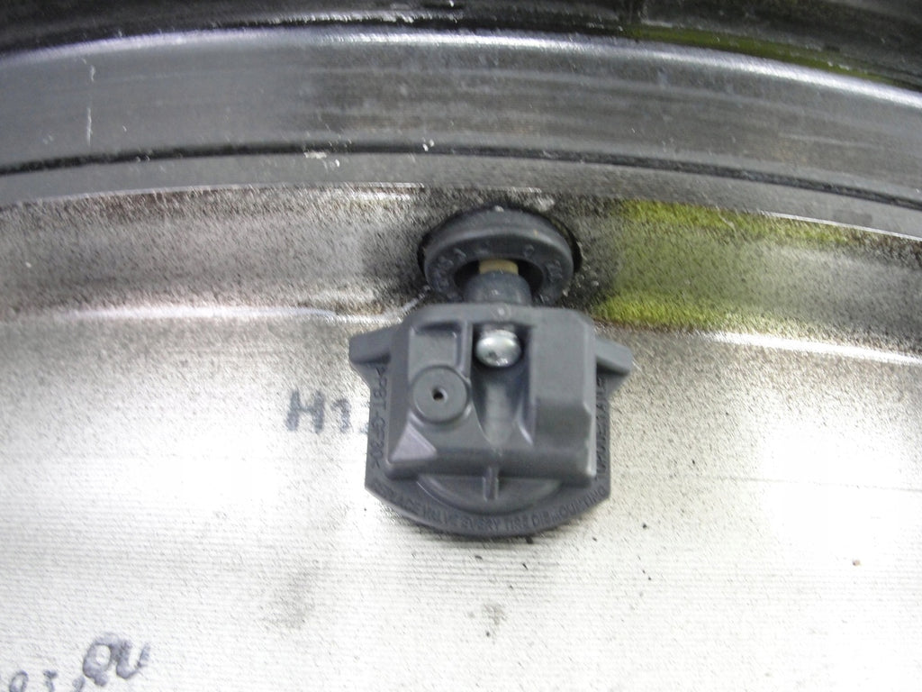 1x Alufelge 15 Zoll 5.0" 4x100 47ET Mitsubishi Space Star Rim Wheel