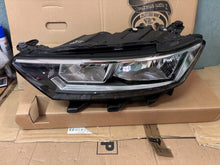 Laden Sie das Bild in den Galerie-Viewer, Frontscheinwerfer VW T-Roc BL276HV17L Links Scheinwerfer Headlight SCH4549044678ll