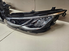Load image into Gallery viewer, Frontscheinwerfer VW Golf VIII 5H1941005 5H1941006 LED Ein Satz Headlight SCH9785542818wc
