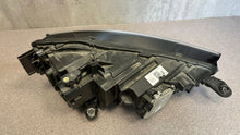 Laden Sie das Bild in den Galerie-Viewer, Frontscheinwerfer Skoda Scala 90176078 LED Links Scheinwerfer Headlight SCH7090871832an