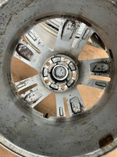 Load image into Gallery viewer, 1x Alufelge 17 Zoll 7.0" 5x108 42ET Glanz Silber 00515C10 Opel X Rim Wheel FEL3015341966ox
