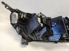Laden Sie das Bild in den Galerie-Viewer, Frontscheinwerfer Toyota Proace 9847211580 Xenon Links Scheinwerfer Headlight SCH6244019056ld